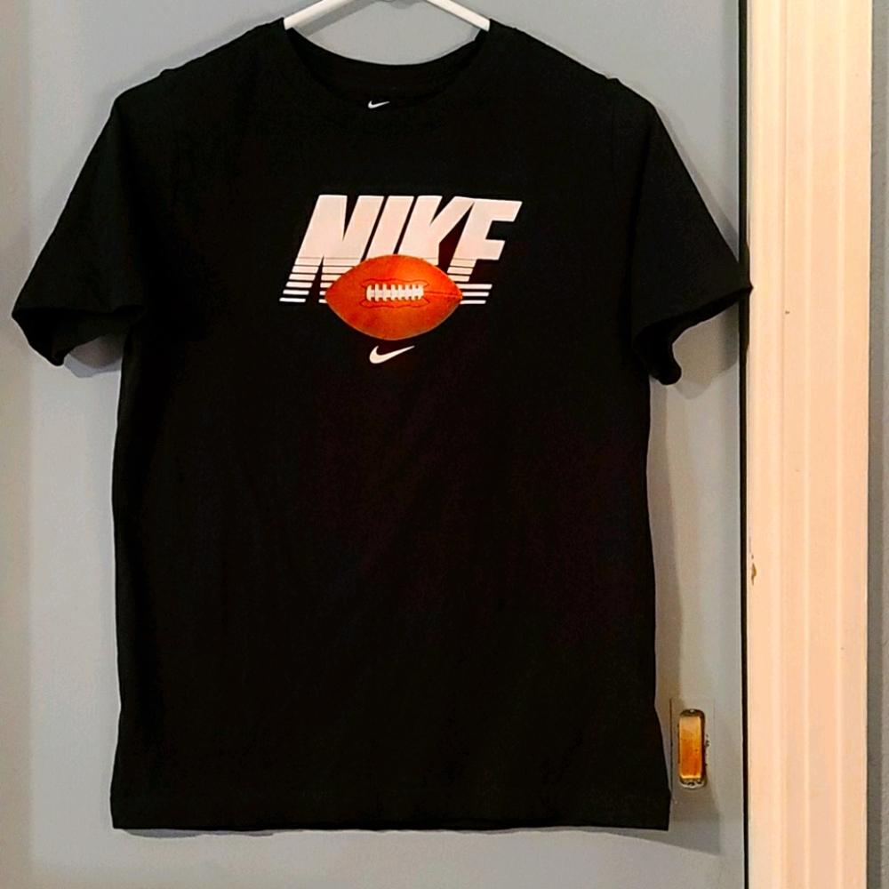 Boys Nike Tshirt